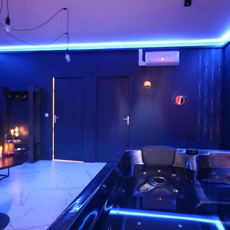 Suite Blue Jacuzzi Le Breuil  エクステリア 写真
